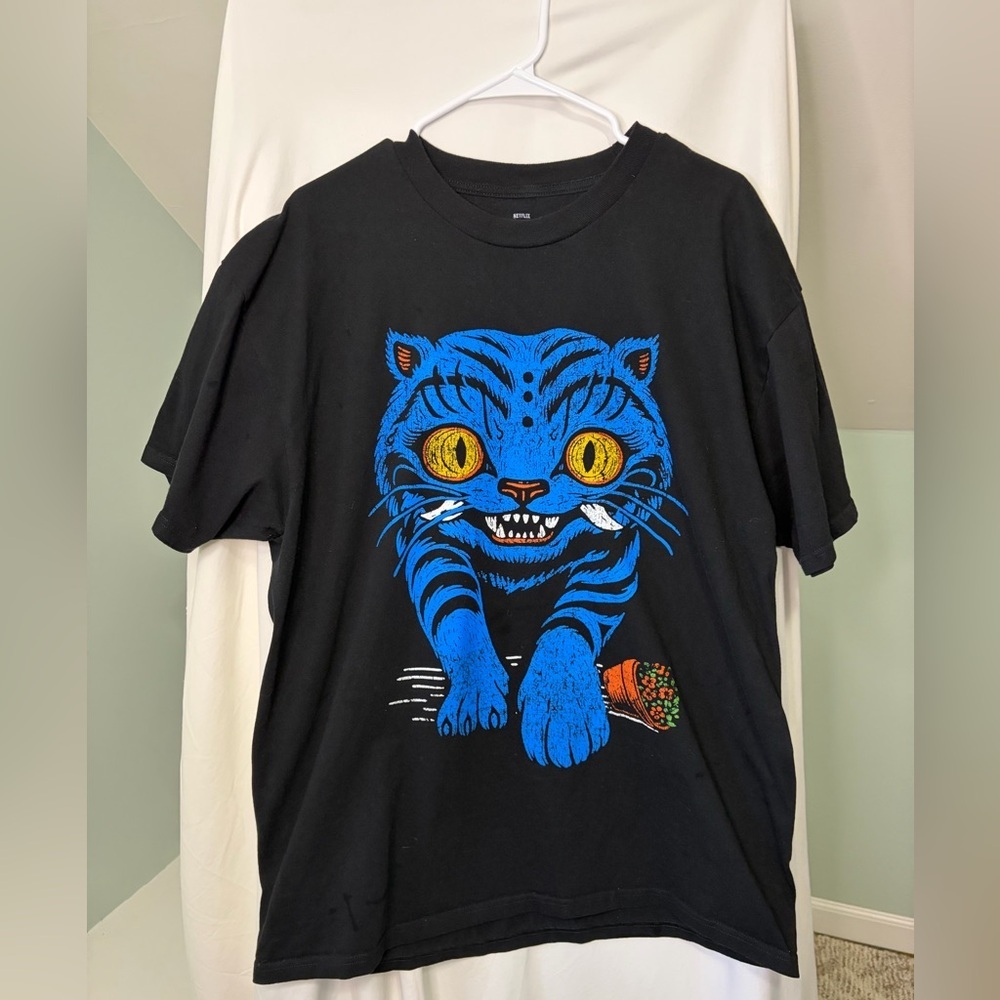 BoxLunch Oversized Black T-Shirt with Derby Graphic size XL